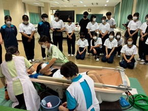 訪問入浴デモンストレーション